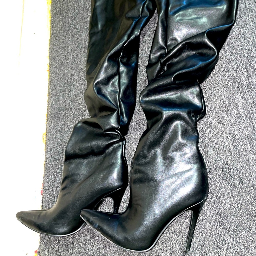 Black Ruched Boots